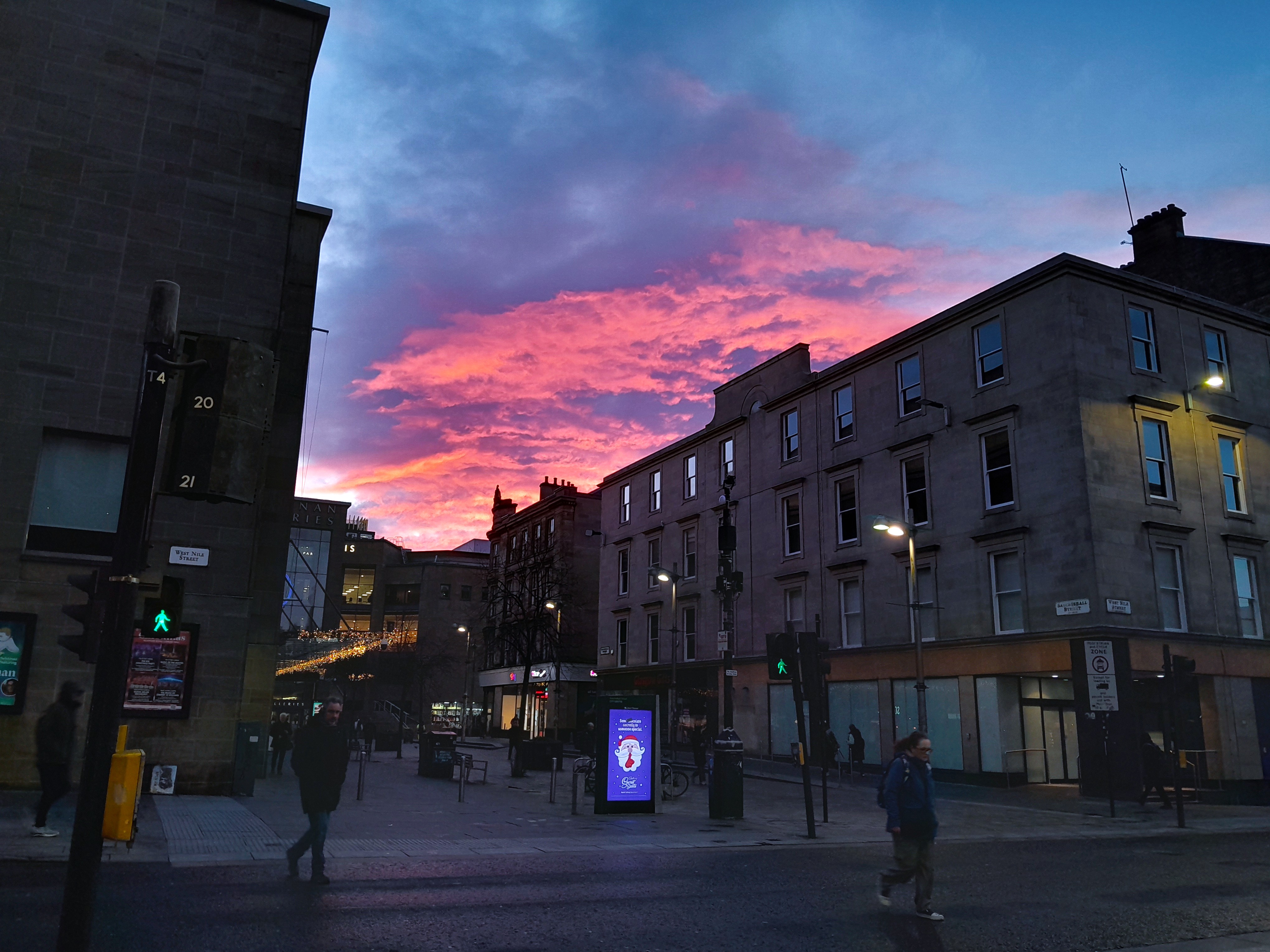 08:00 in glasgow. winter equinox, 2024.