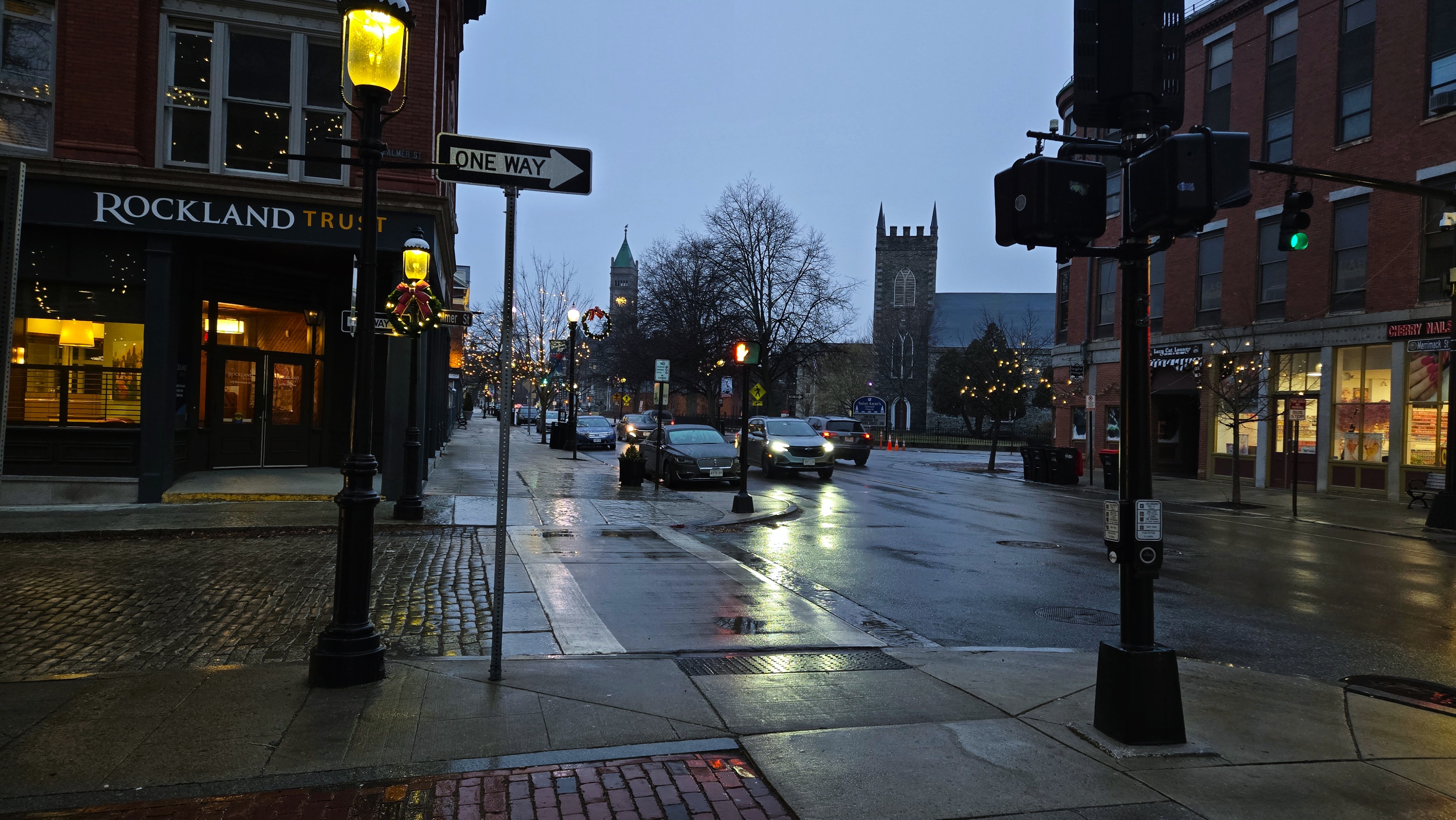 a very cloudy day in lowell (MA). christmas approach, 2025.