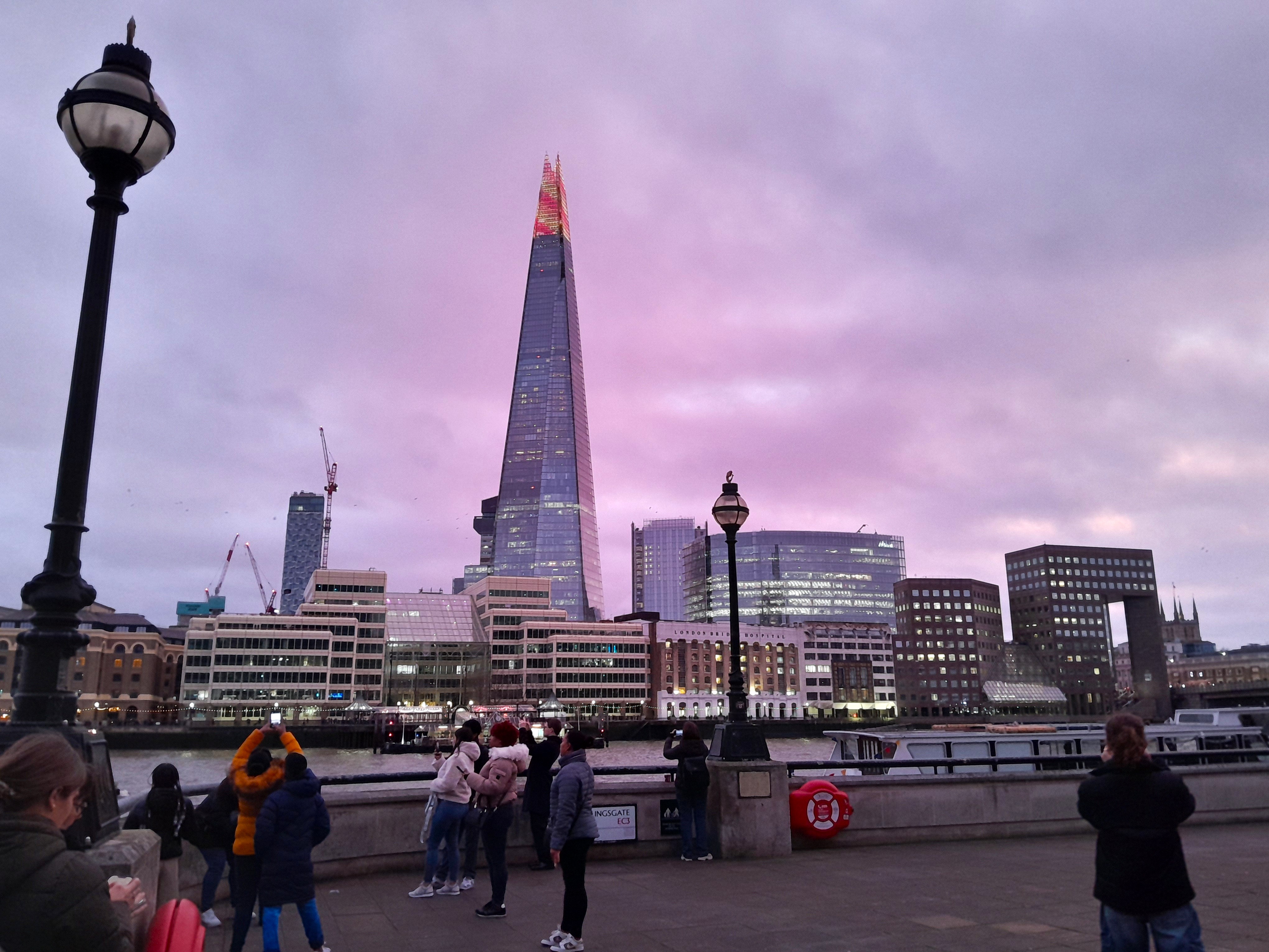 the shard near christmas 2024. it was particularly evil this night.